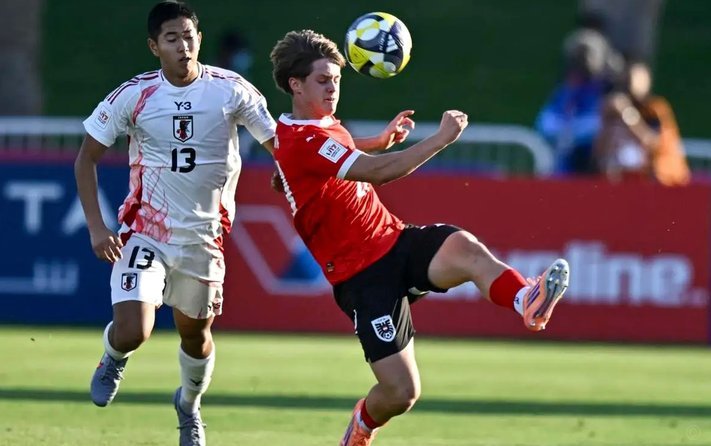 让我们来看看U17对日本这场比赛15号的球都是怎么传的？