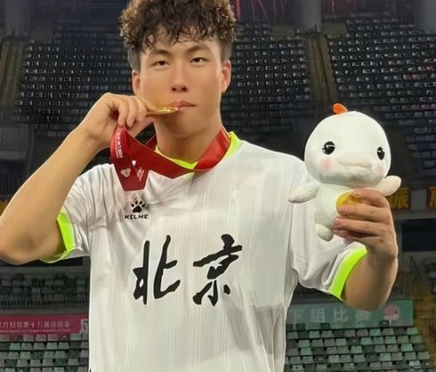 新秀谢晋：能否撼动小帅的锋线地位？