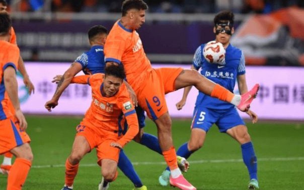山东泰山4-3逆转云南玉昆