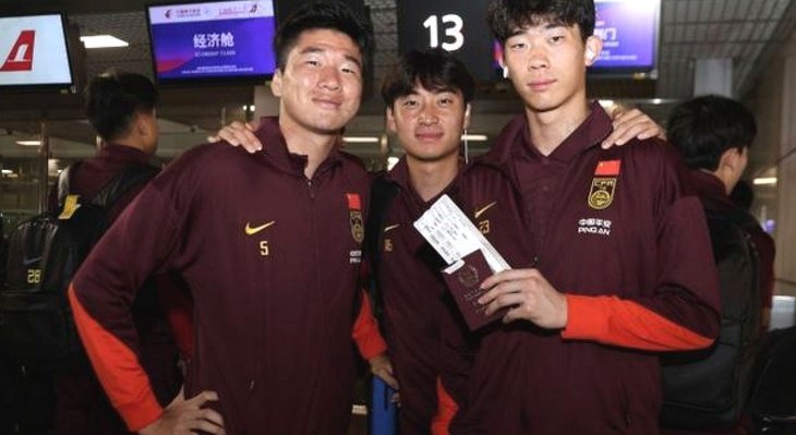 19岁小将岳瑞杰单场12次解围创纪录
