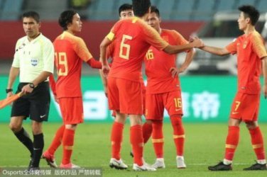 国足0-5巴勒斯坦，揭示了中超联赛外援限制的必要性